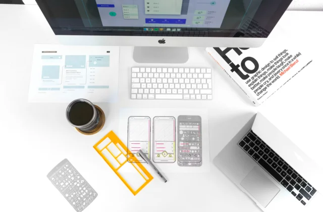 aerial-photograph-of-a-ux-designers-desk-article