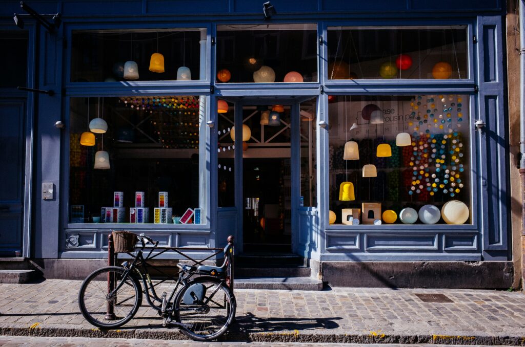 What physical stores can teach us about online experience design